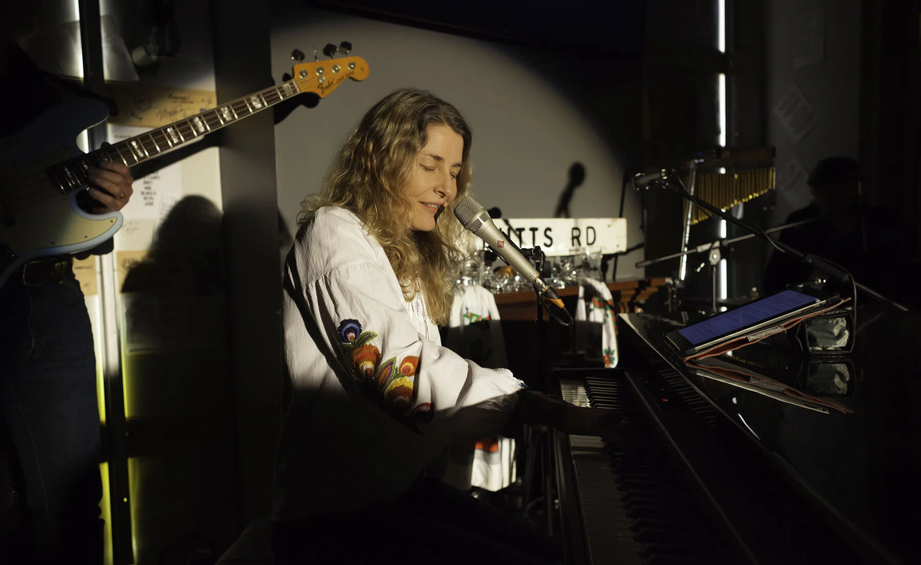 Victoria Traeger - You've Got A Friend