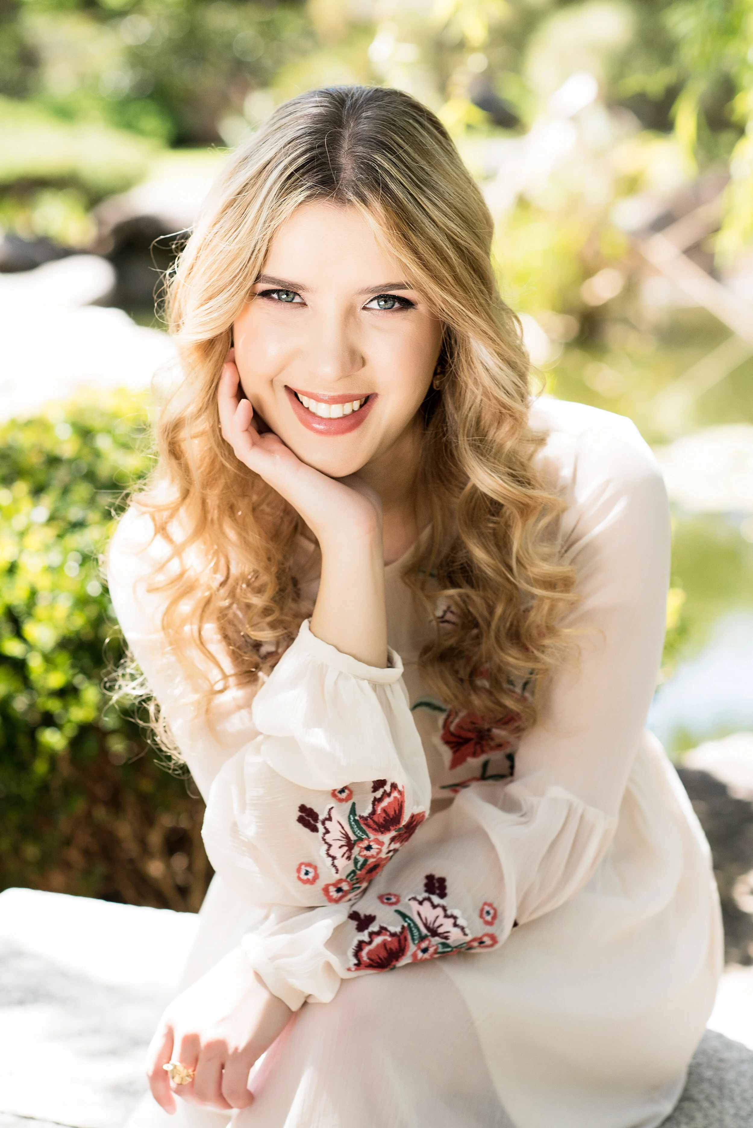 Rachael Leahcar - Beatles Tribute Show