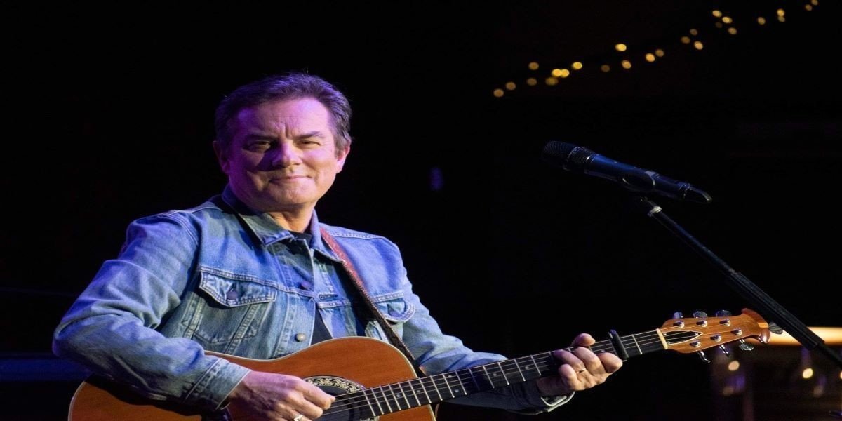 Greg Hart In Concert