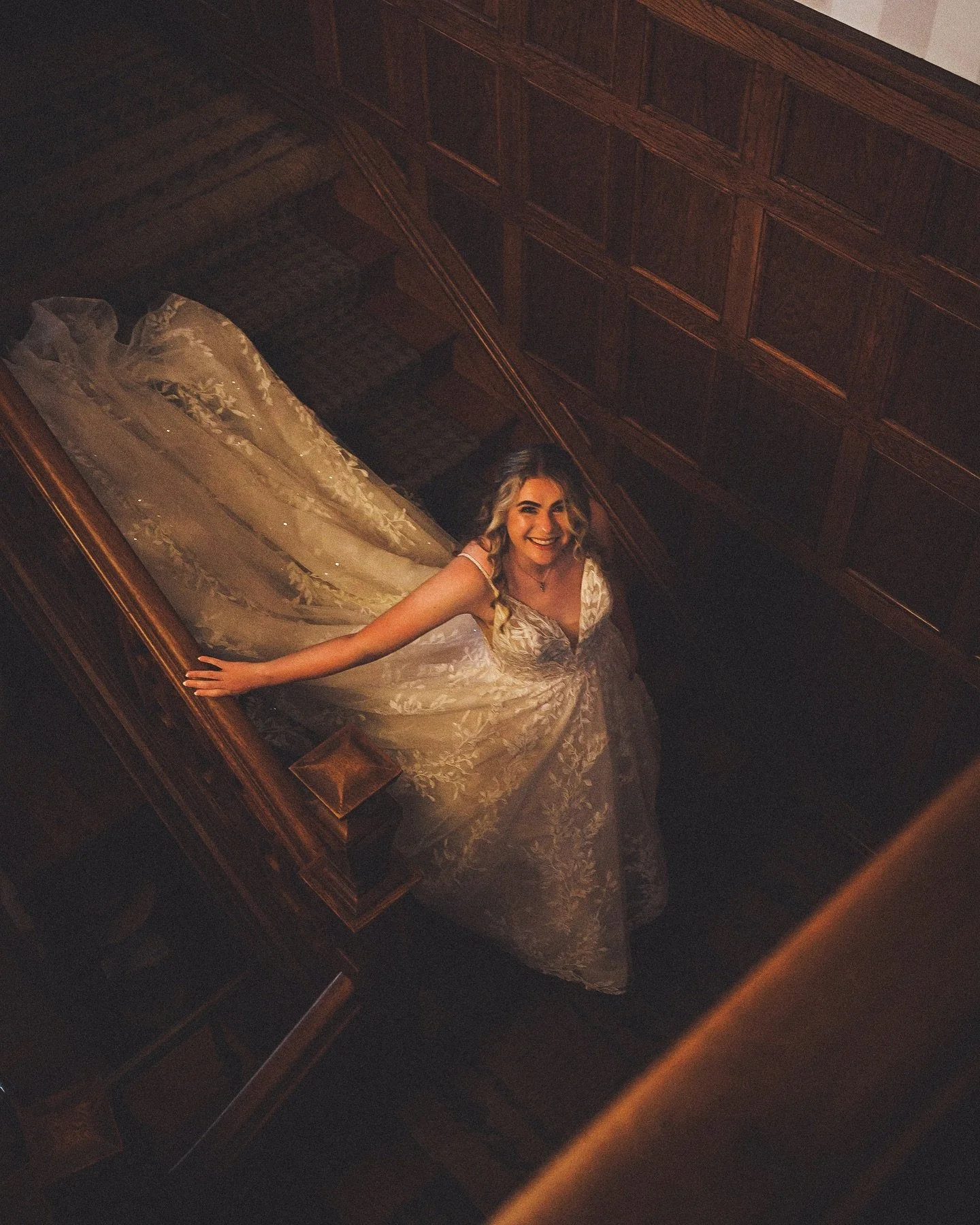 My wife (who is a better photographer than me) always says I should post some of the softer moments I capture during a wedding day. I think I agree, so here&rsquo;s one that I think looks like a painting. Ocean Edge in Brewster has one of the best fo