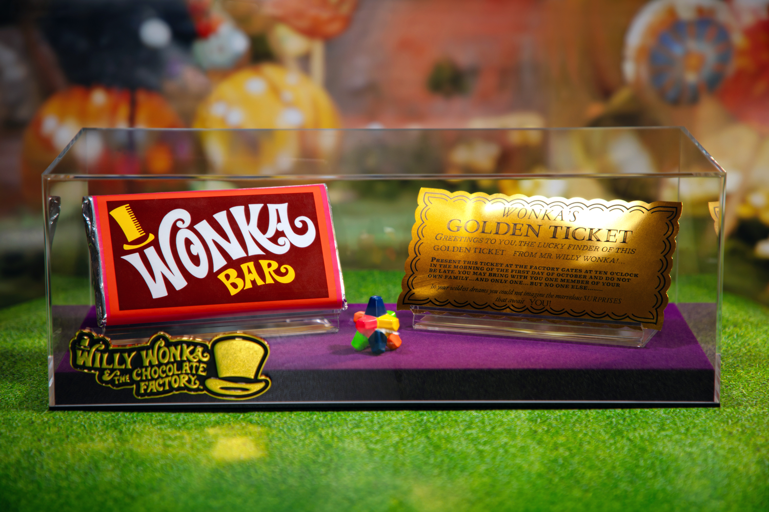 1971 Willy Wonka Candy Prop Wonka Bar WITH CHOCOLATE + Golden Ticket  Replica