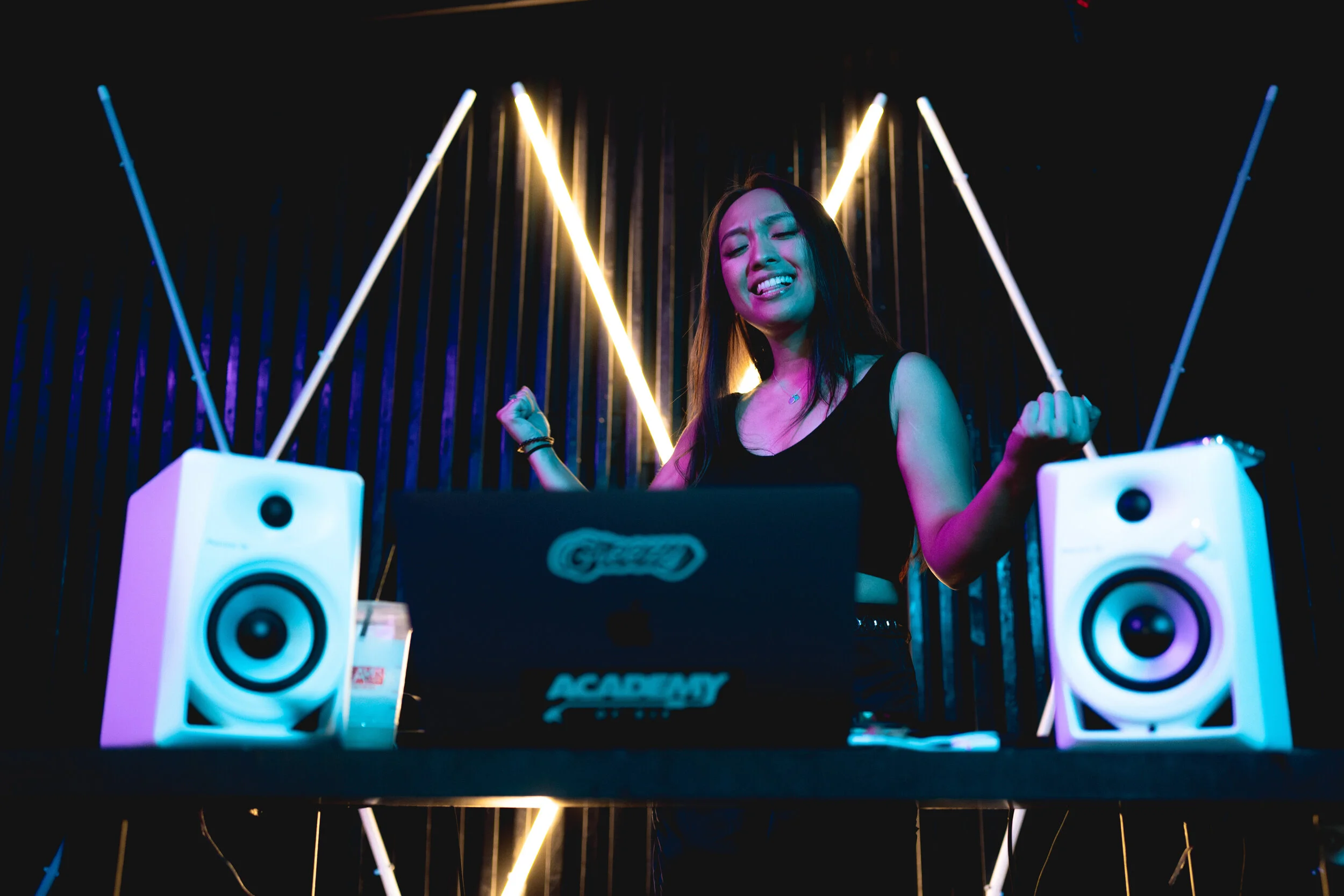 GIEEZY (Live @ LGCY Discover Project)