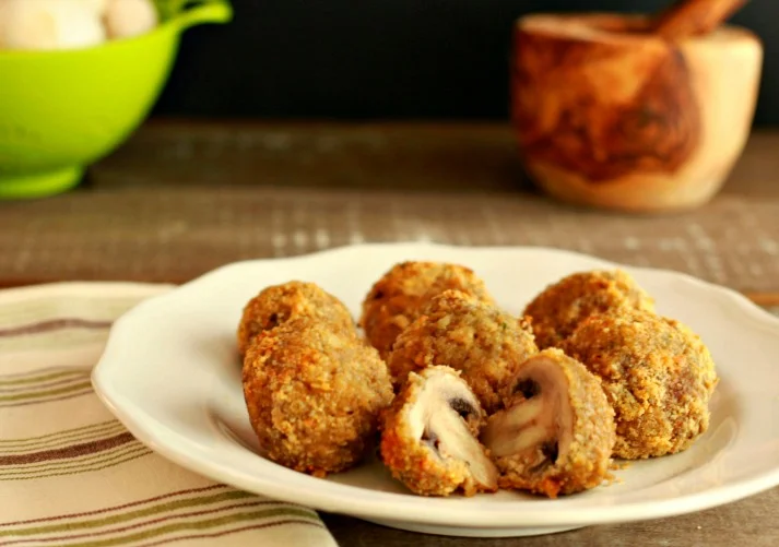 Oven-Fried-Garlic-Mushrooms-002-med-cp.jpg