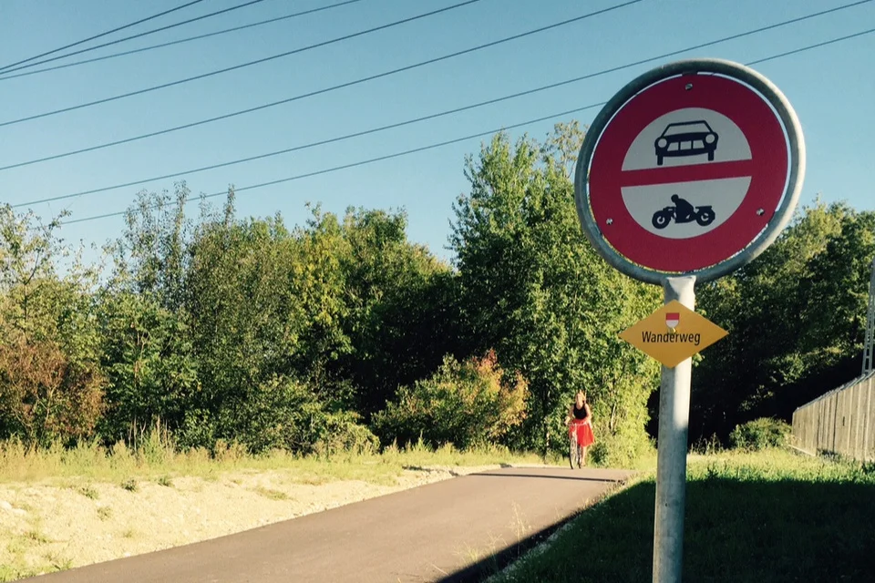 Velobahnen statt Autobahnen!
