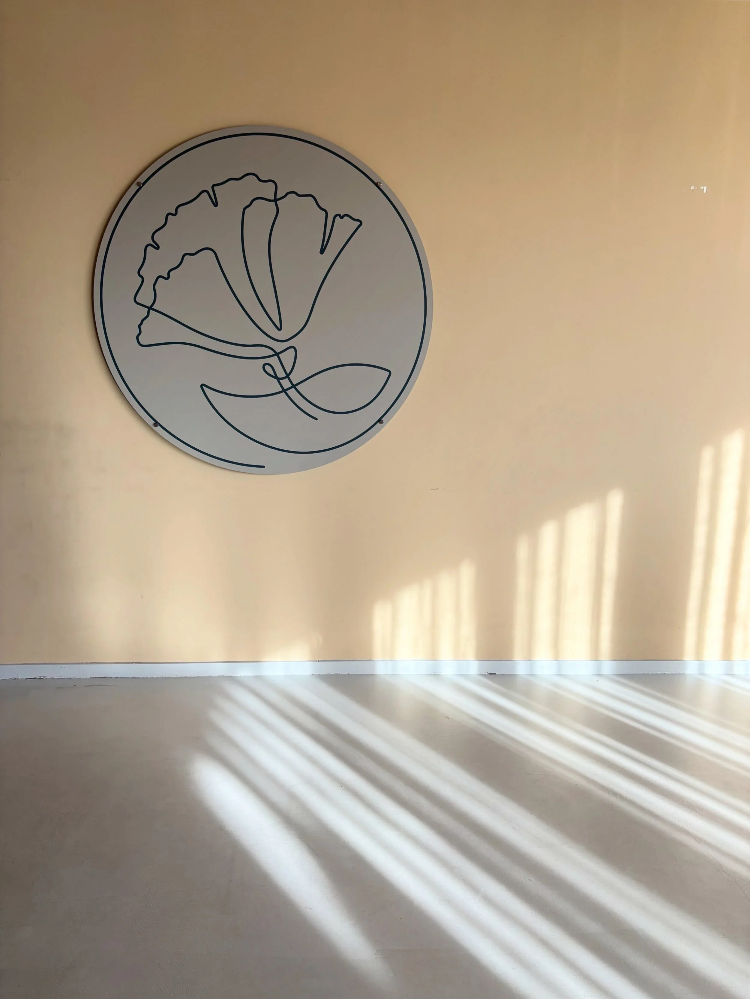 Shala 1 Light.webp