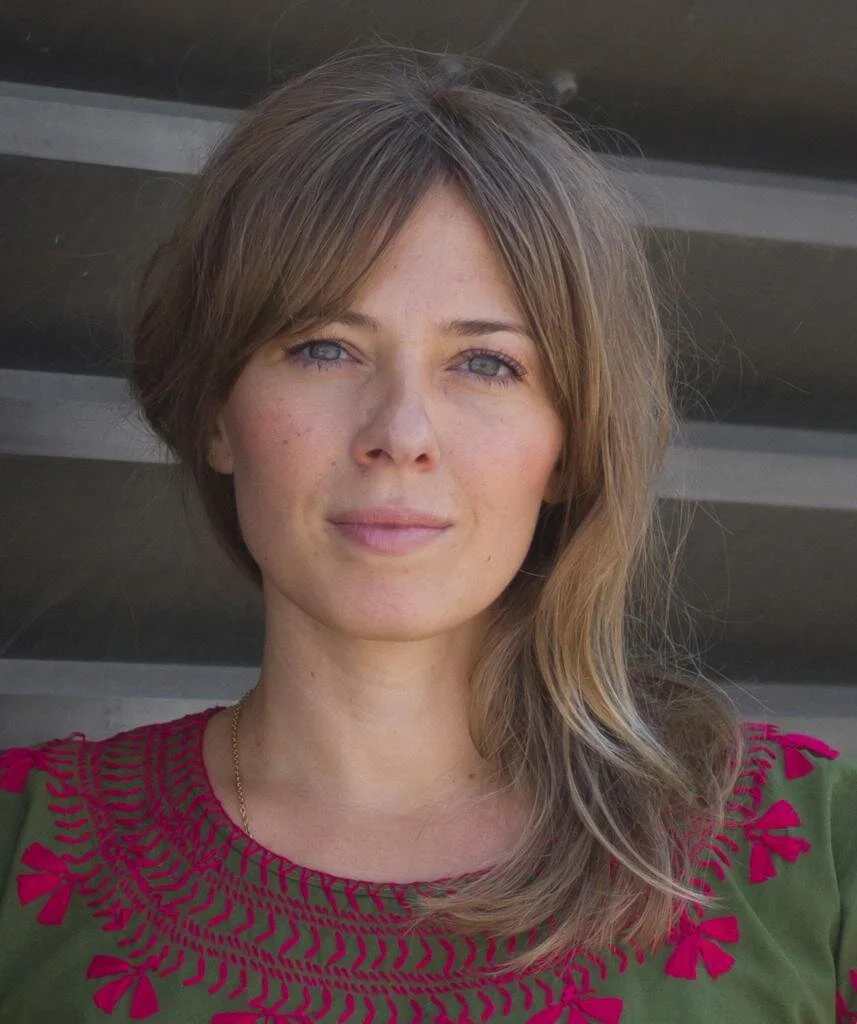 Emmi-Portrait (2).jpeg