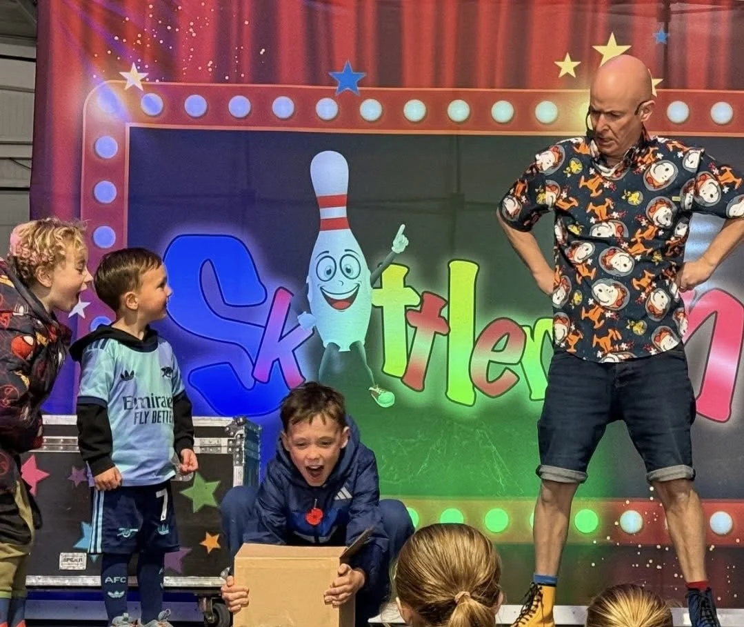 “Kids magician in Basildon, Chelmsford, Southend and across Essex. Skittleman delivers interactive comedy magic shows for birthdays, schools and events.”