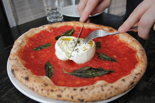 BURRATA MARGHERITA