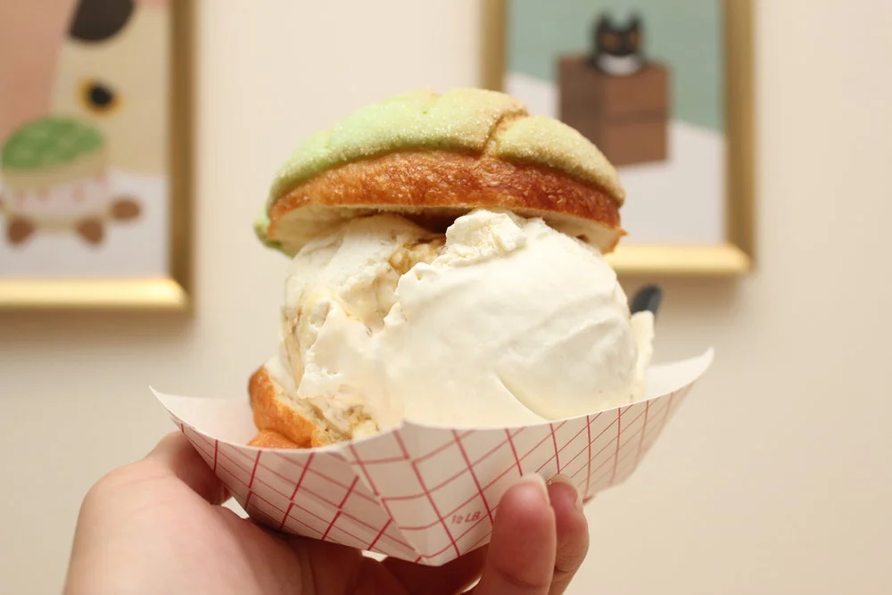 HONEY BUCKWHEAT MELON PAN