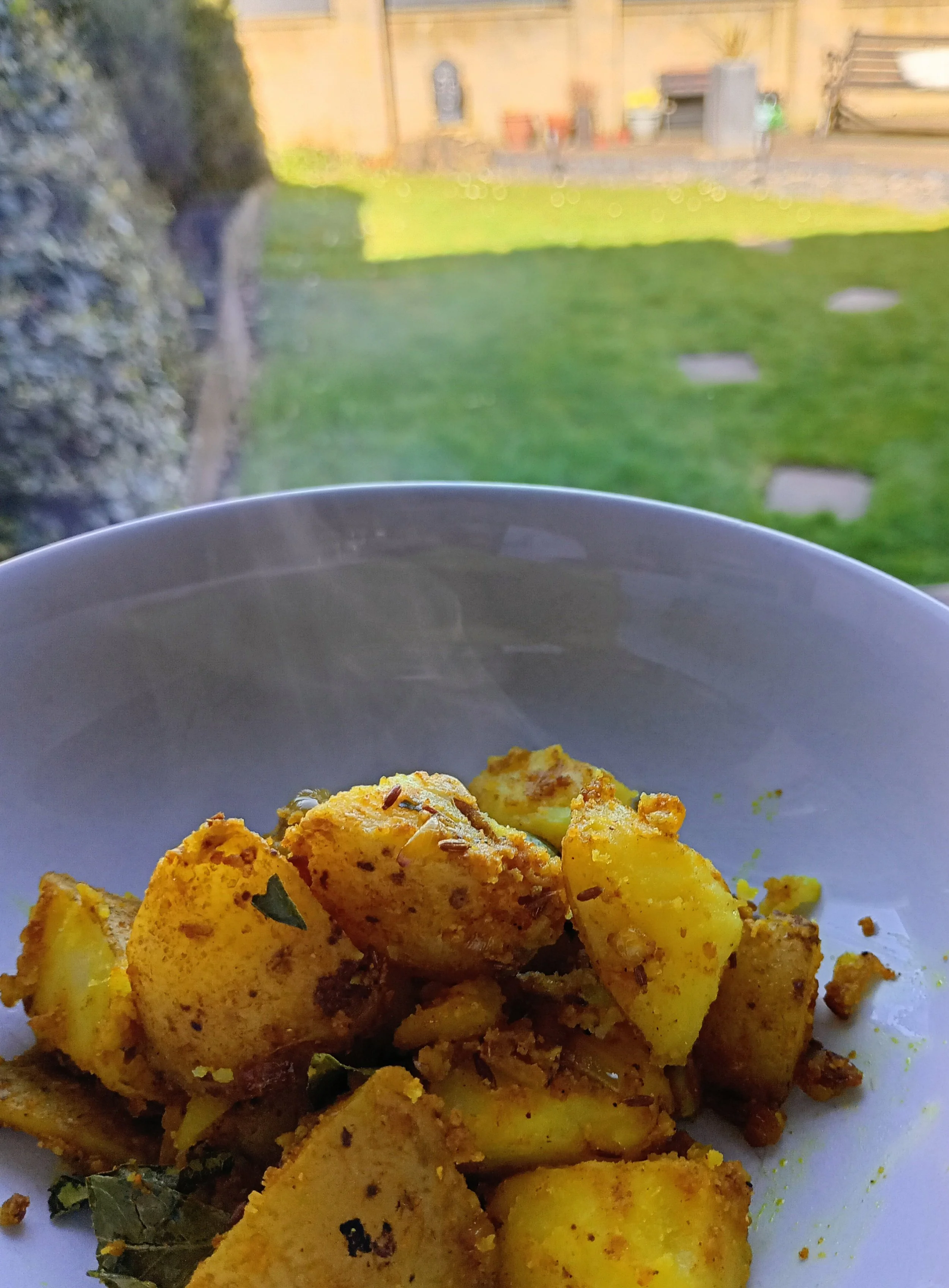Potatoes with Cumin and Curry Leaves