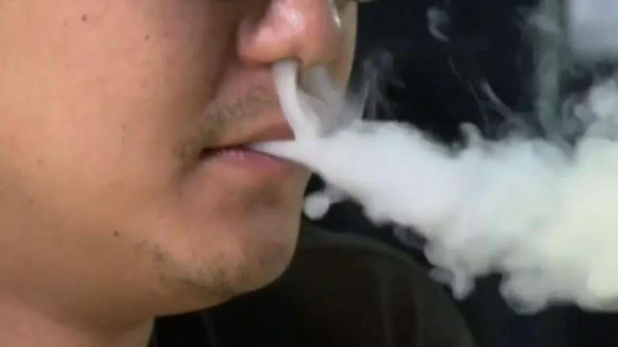 Concern Over Possible Vaping Link to Lung Disease