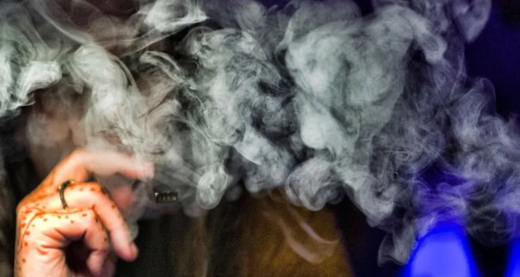 People Urged to Stop Vaping Following a Third Death, Hundreds of Illnesses