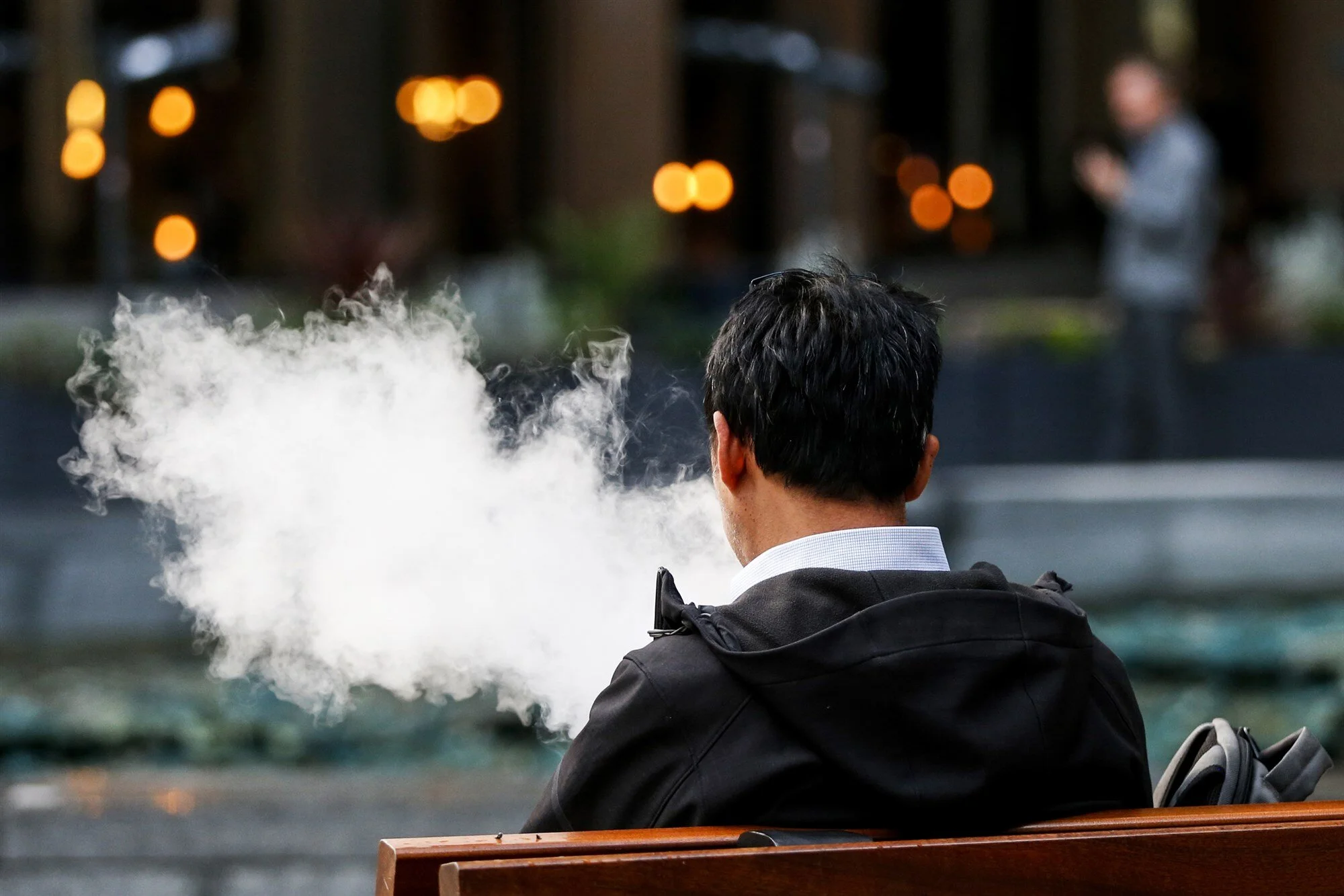 E-cigarettes linked to lung problems, first long-term study on vaping finds