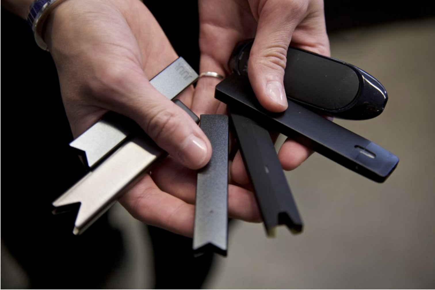 FDA delays decision on e-cigarettes from vaping giant Juul