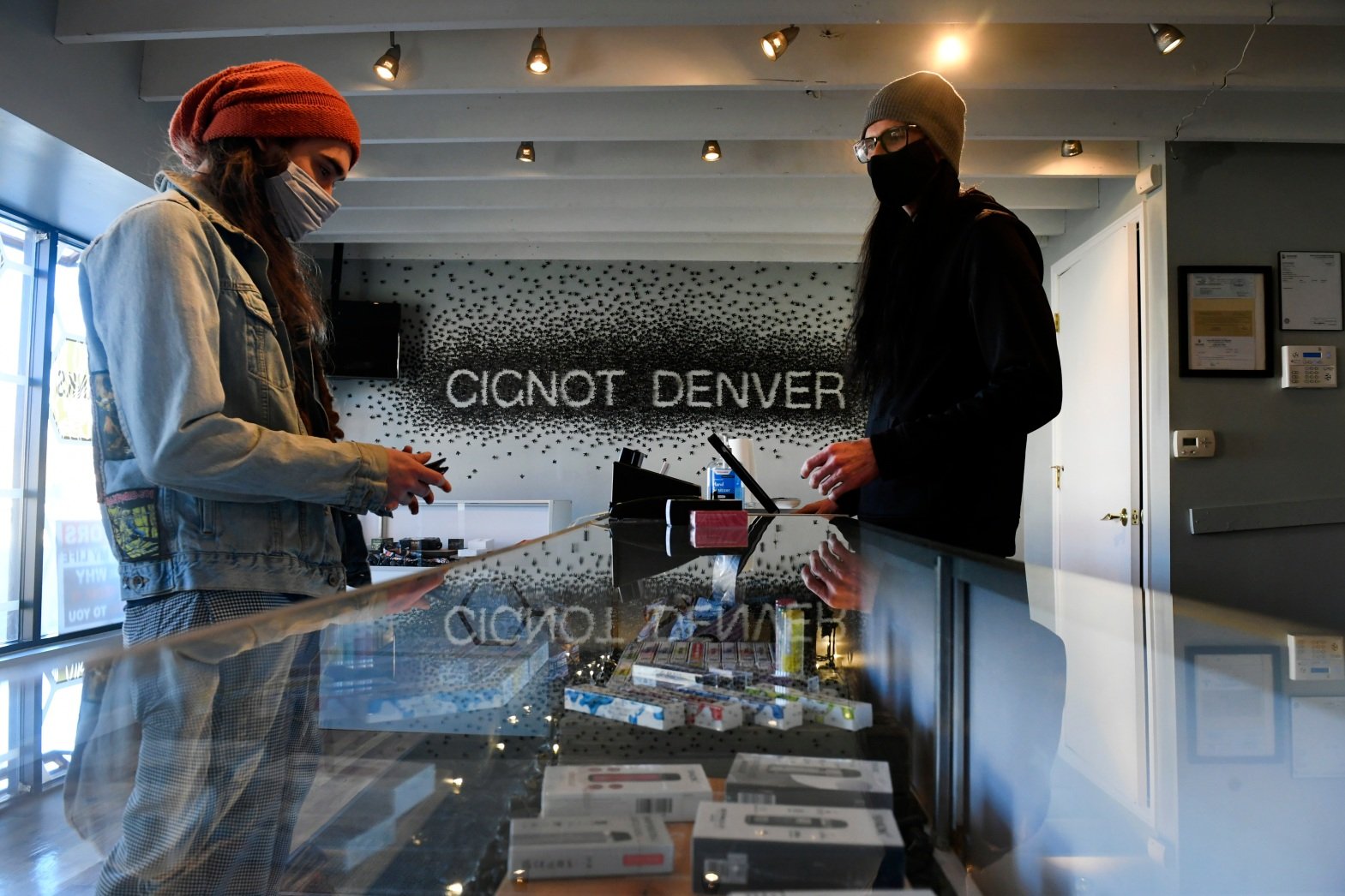 Colorado lawmakers to target flavors in vaping and smoking products in 2022