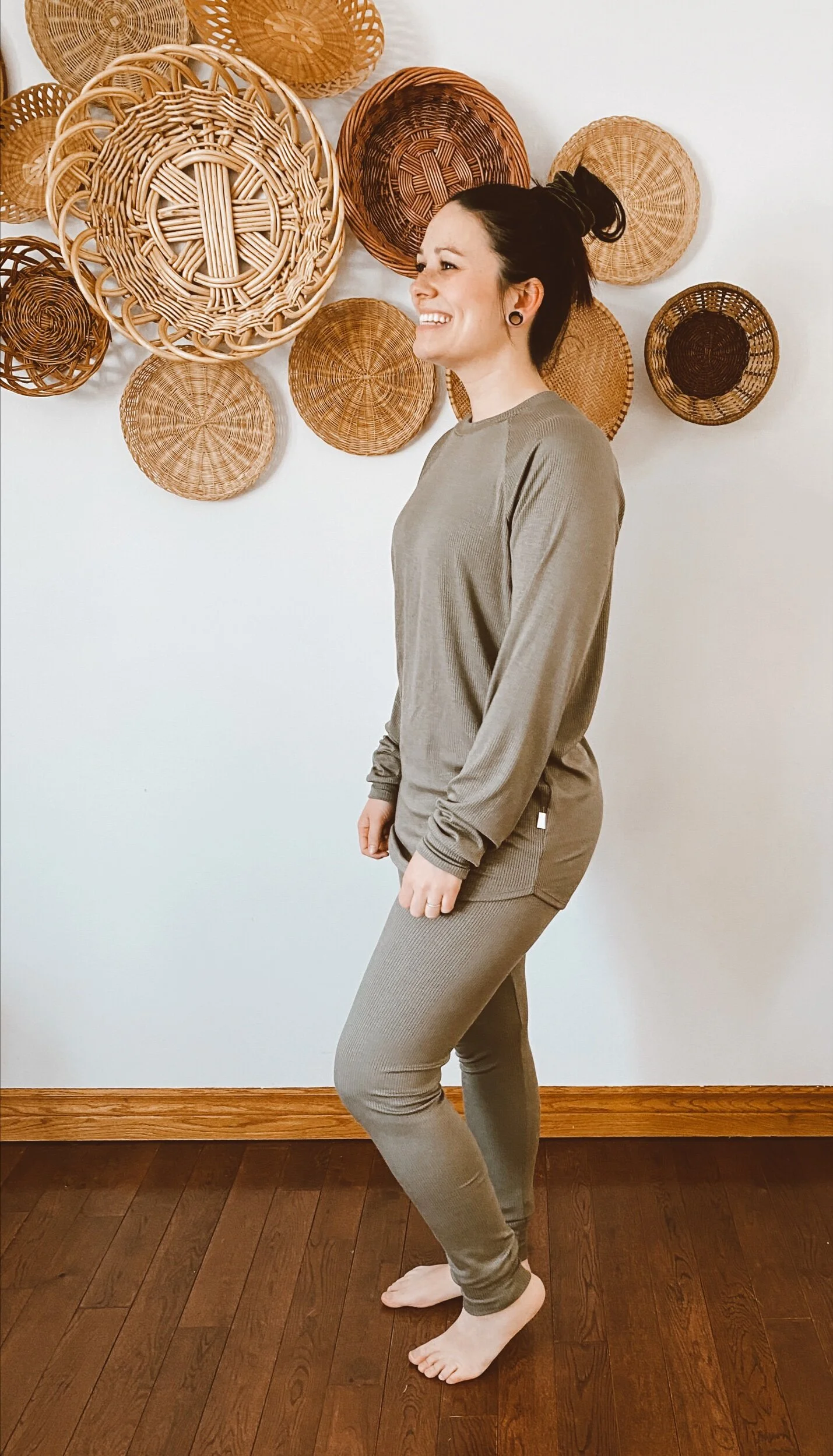 9DF498D9-F280-4E03-9B9A-29D1A915C3E3