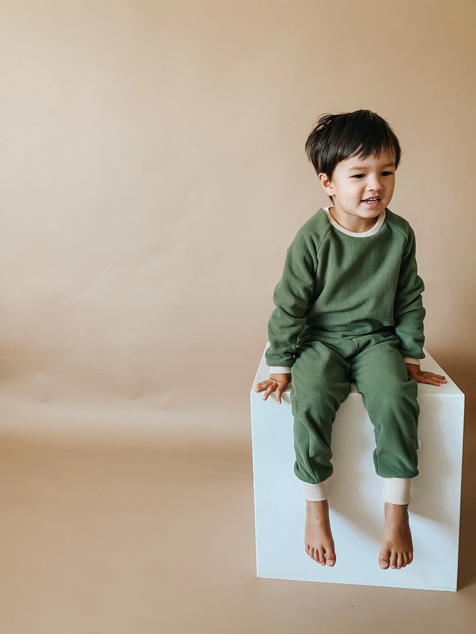 D4868006-A672-40B0-AA0E-9204A08D1696