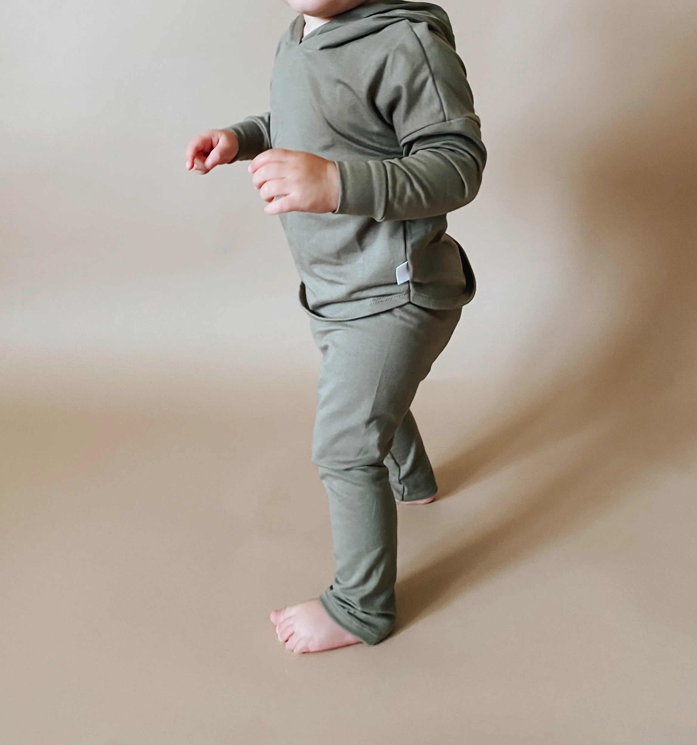 49572712-98F5-4A53-B97E-A8FA94C8C3D2