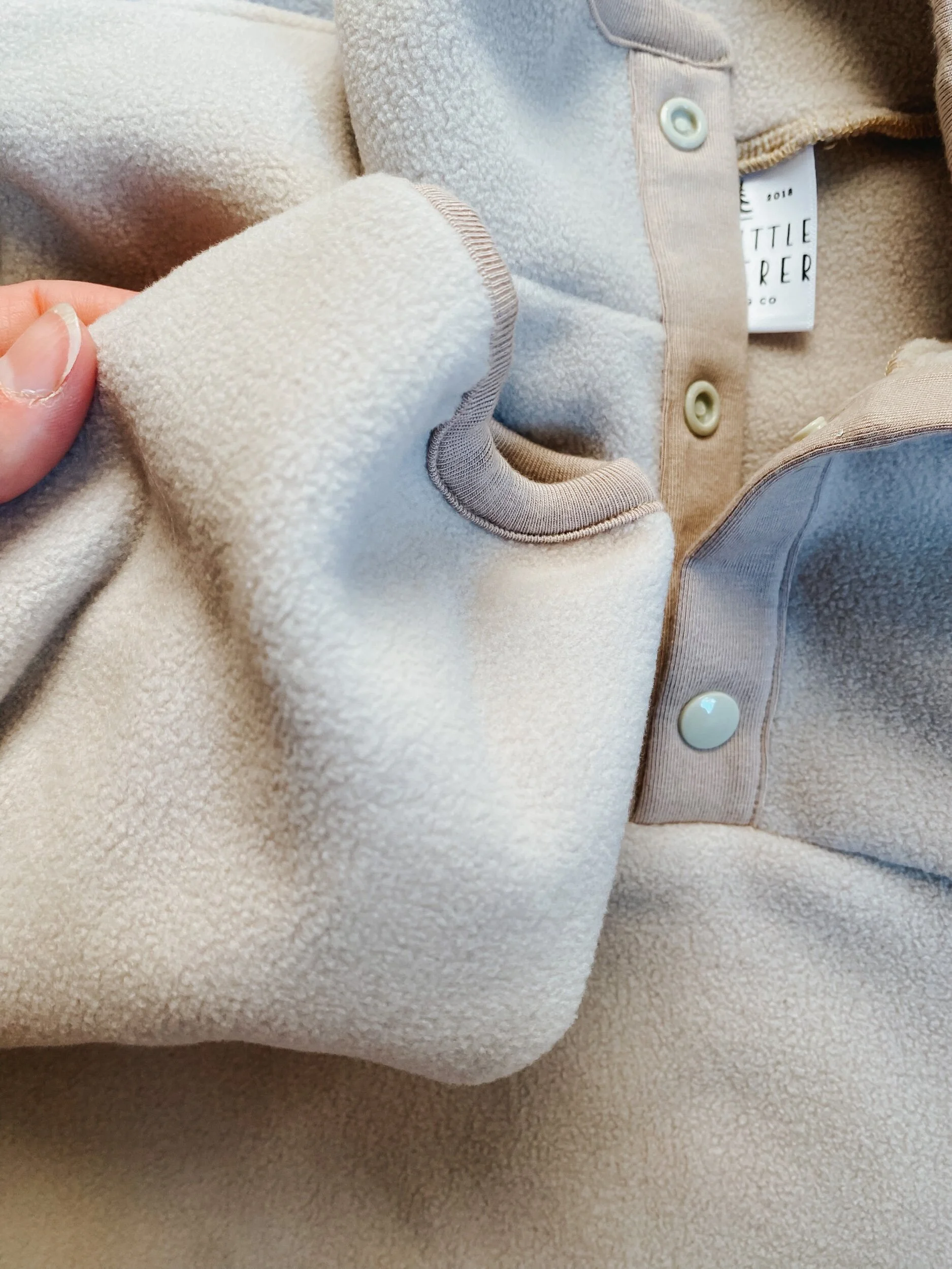 3E47DA00-397A-4BB3-8B52-39FB6AFD1D06