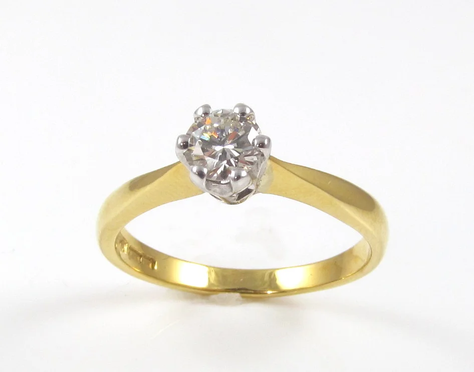 18ct 6-Claw 0.40ct Diamond Ring
