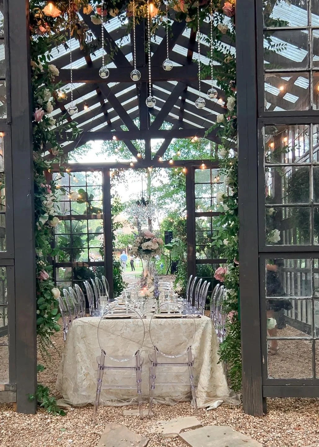 Wedding catering at Alabama Eden in Calera, Alabama near Birmingham