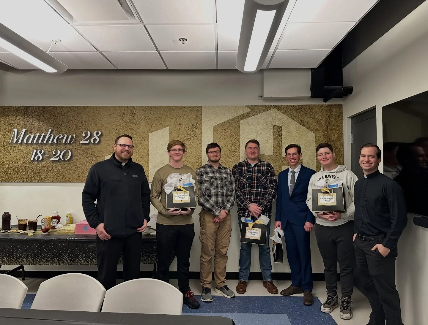 Congratulations to our December 2025 Purdue graduates who are walking the stage this weekend!

We are so thankful that God has placed these students with us at ULu during their time at Purdue and we are so excited for their next chapter of life! Our 