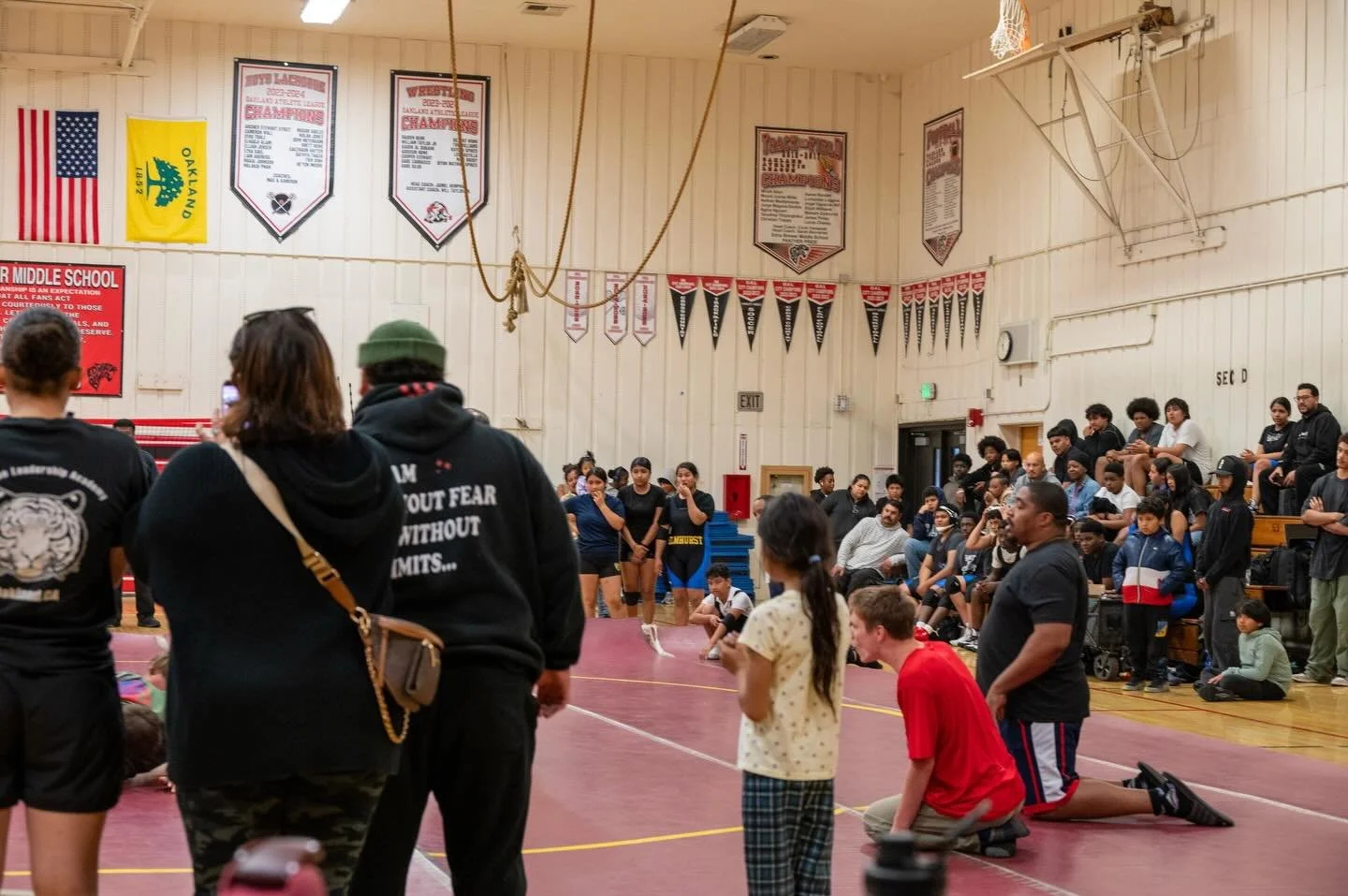 Last week, Beat the Streets Bay Area&rsquo;s Oakland Middle School Wrestling League hit the mats for an action-packed night that brought out the best in every wrestler 🤼&zwj;♂️🔥

The gym at Edna Brewer was buzzing as our six teams showed up ready t