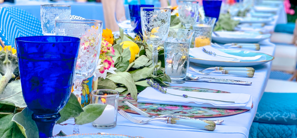 PRIVATE LUNCHES AND DINNERS