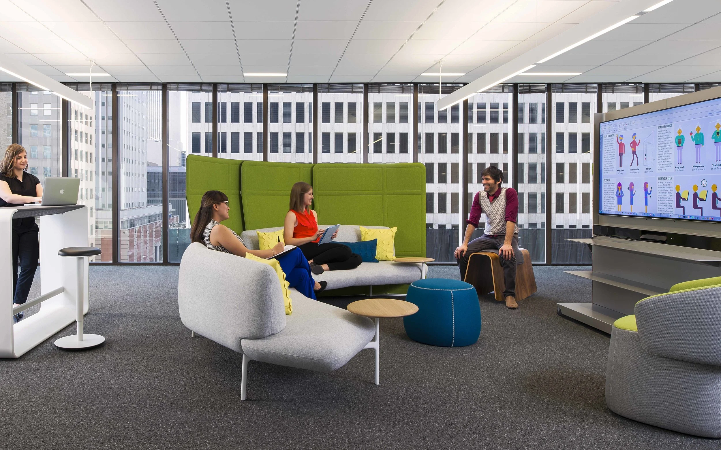LIPHN_Gensler 6th Floor_Lounge3_Gobuty_150211_03.jpg