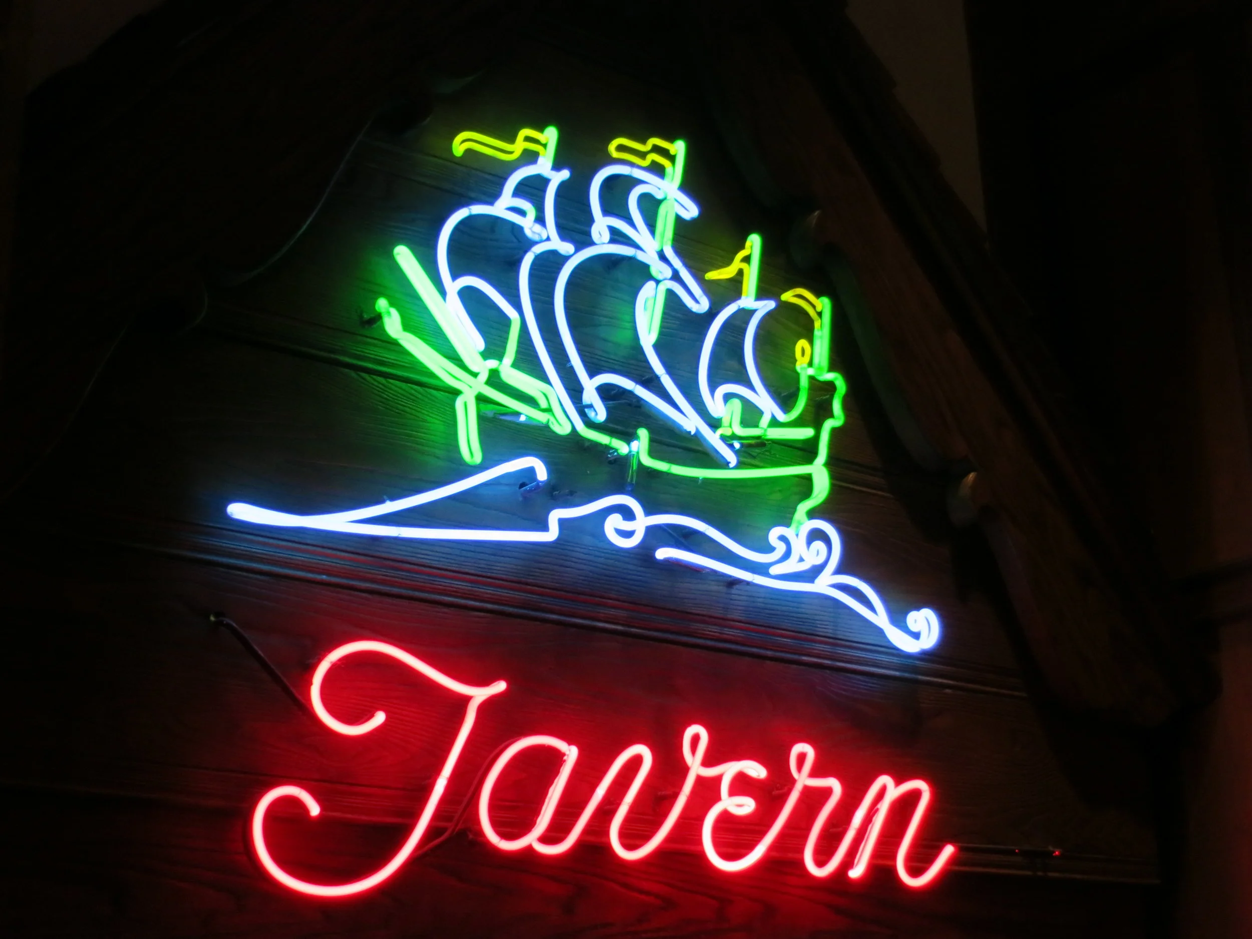 Neon Tavern.JPG