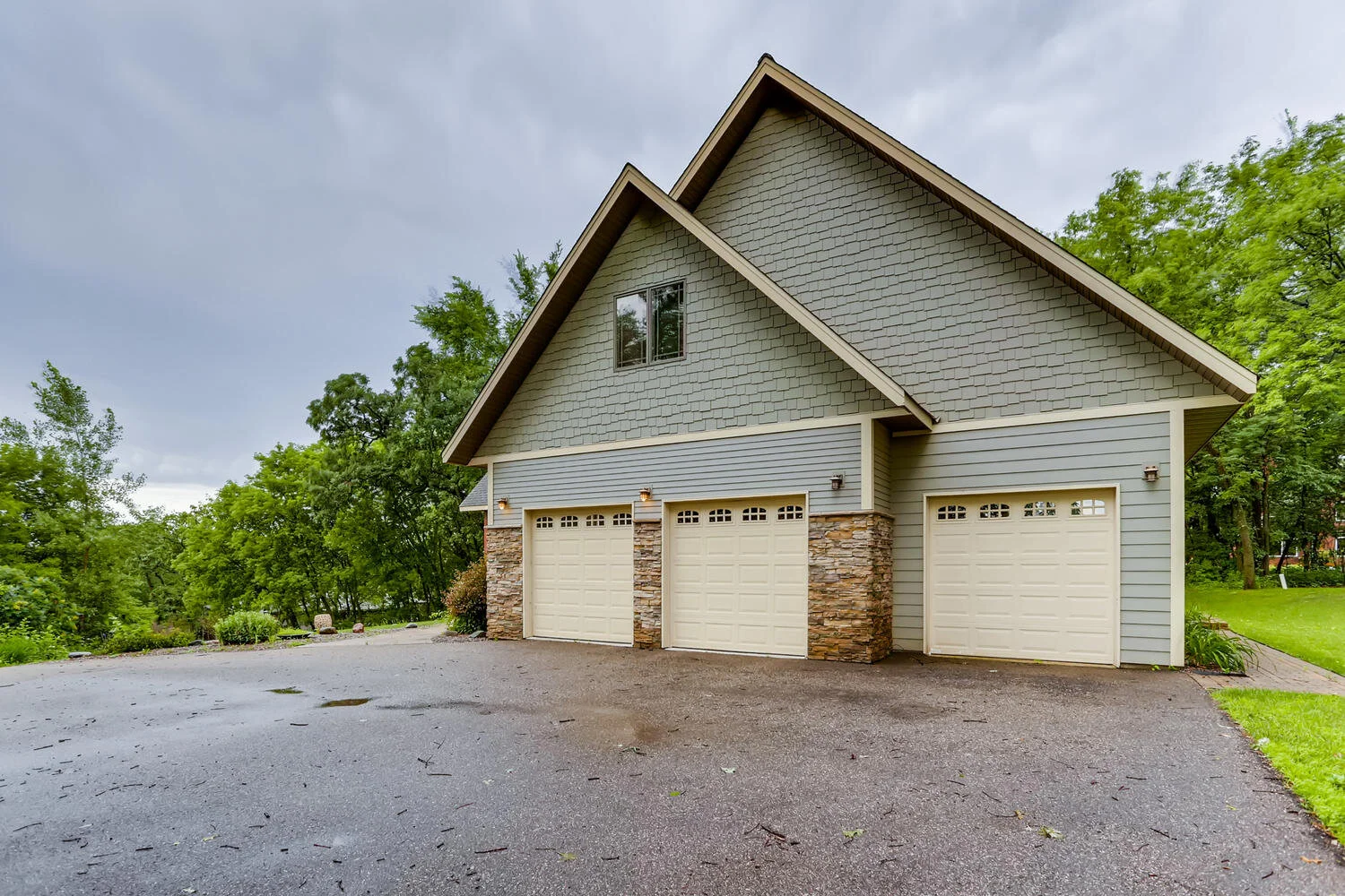 11365 Panama Ave S Hastings MN-large-027-024-Garage-1500x1000-72dpi.jpg