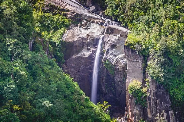 Waterfall Valley - Kilo Waterfall