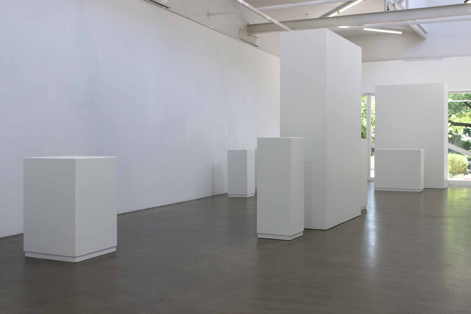 ANCA_Gallery_Plinths_5.jpg