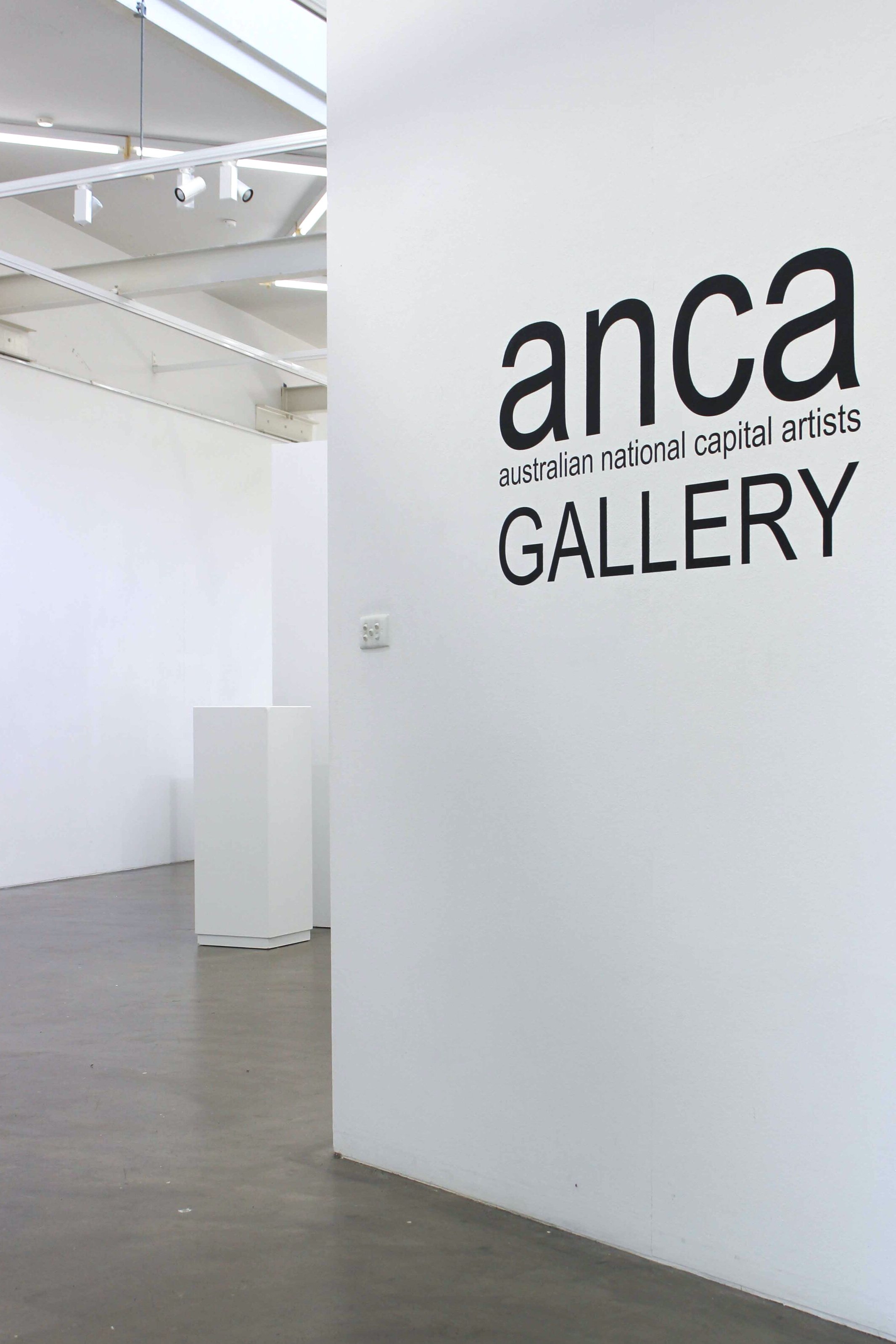 ANCA_Gallery_Plinths_2.jpg