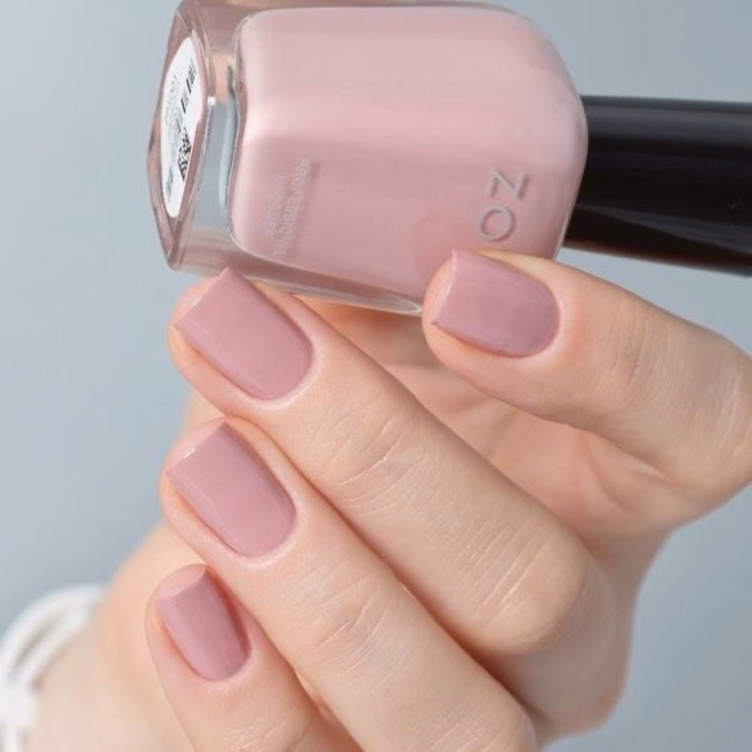 Blushing beauty! The dreamy #zoya blush pink nail polish, perfect shade for every occasion. 💅

.
.
.
#polished 
#nycmobilespa 
#blushpinkglam 
#pinterestinpired