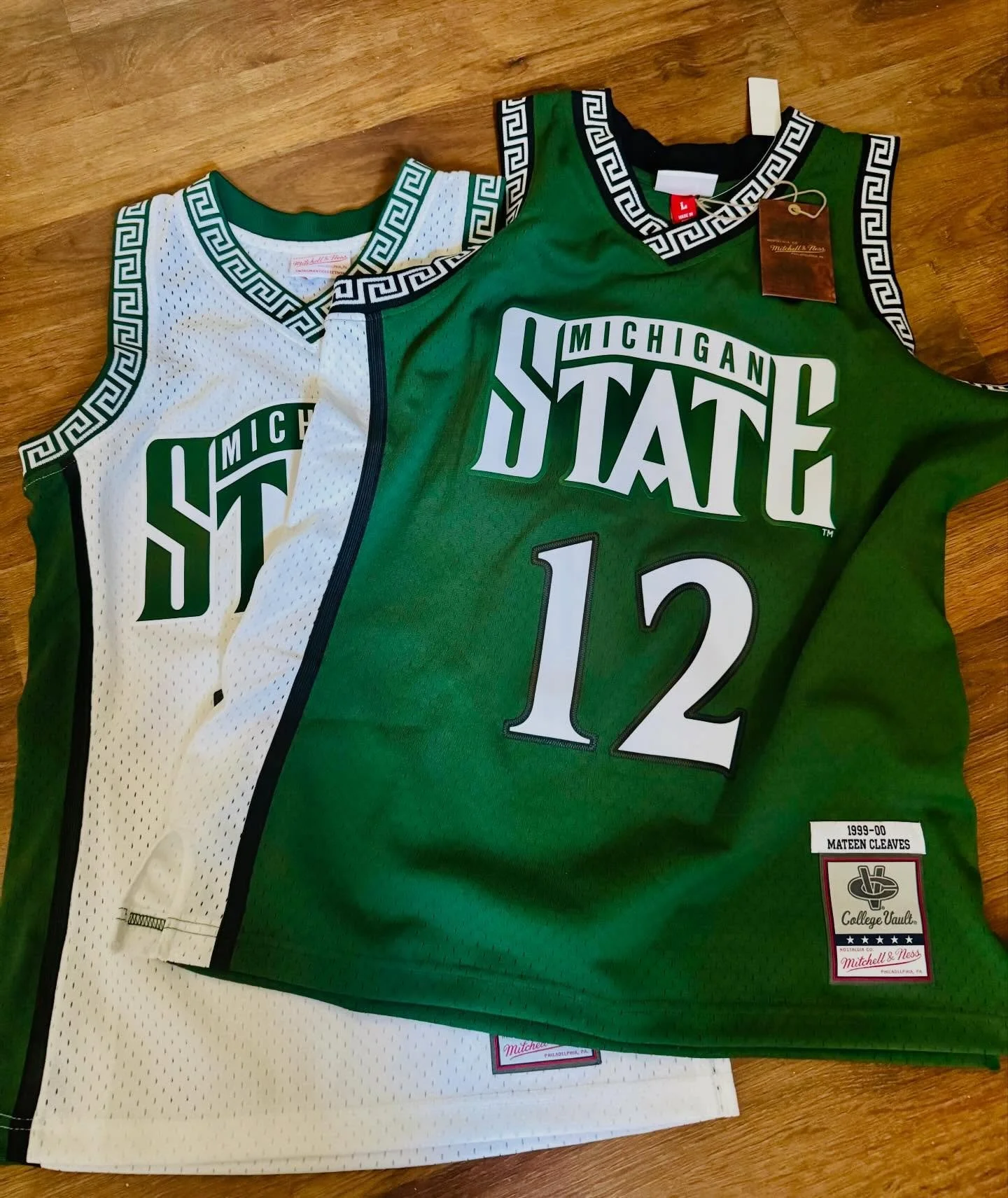 MSU vs Michigan Rivalry Watch Party at Stretch THIS FRIDAY! 🏀🔥

&bull; DJ during commercial breaks
&bull; Halftime giveaways - we&rsquo;re giving away a jersey! 
&bull; $6 drafts
&bull; Complimentary MSU Bombs
&bull; First come, first served
&bull;