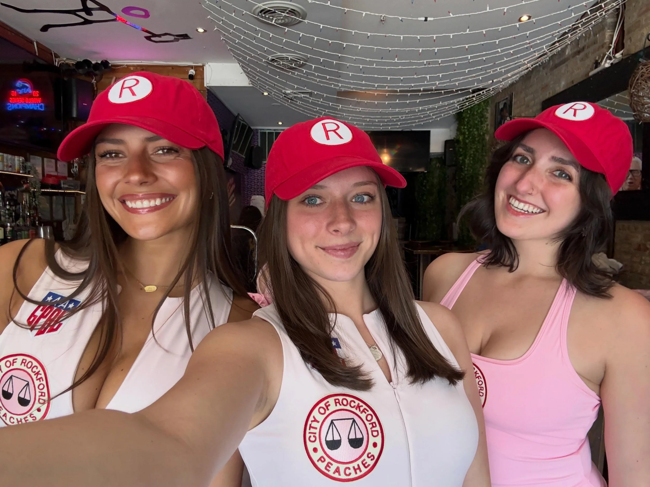 Something exciting is coming to stretch&hellip; IYKYK 🤫 Stay tuned! ⚾️

#stretch #popup #staytuned #privateparties #wrigleyville