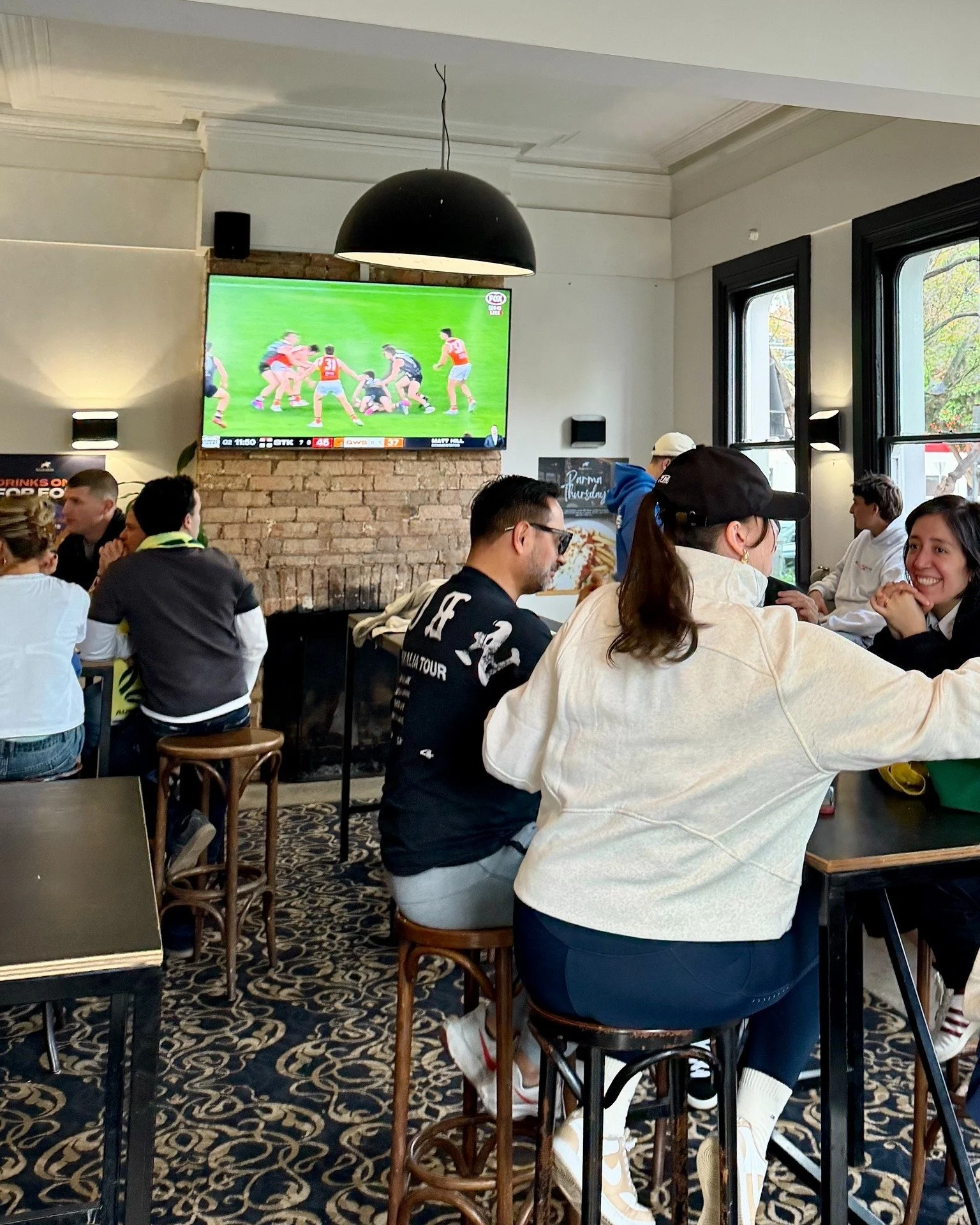 This year, make Bells Hotel your home for the footy finals.

Our $70 Siren to Siren package gives you:
 
- a reserved seat in our Sports Bar or Parlour Bar
- drinks from the first siren to the last, including pots of Carlton Draught, Jetty Road Pale 