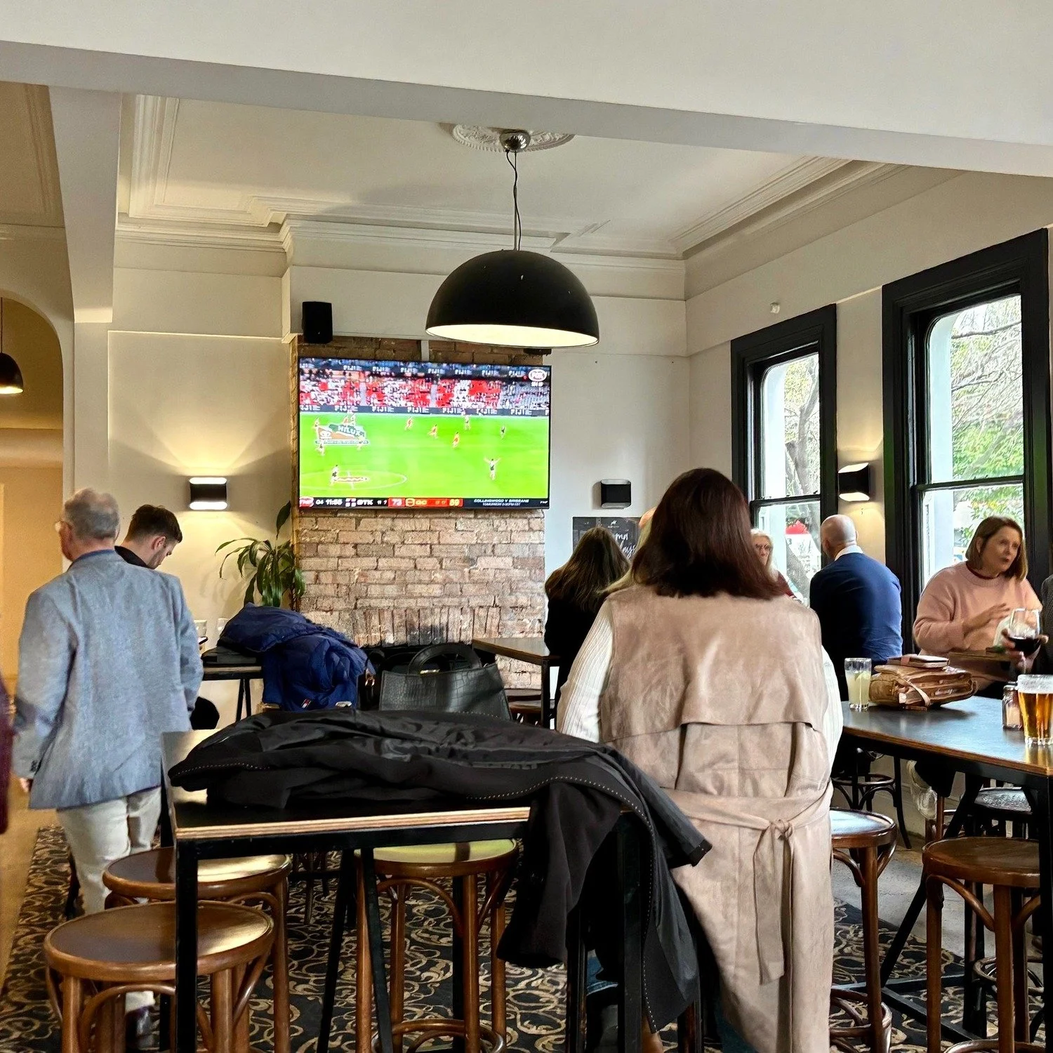 The AFL Finals are here - where are you watching? Get your mates together and catch all the action at Bells with our Siren to Siren package.

For $70 per person, you&rsquo;ll have a prime viewing spot in the Parlour Bar or Sports Bar plus drinks from