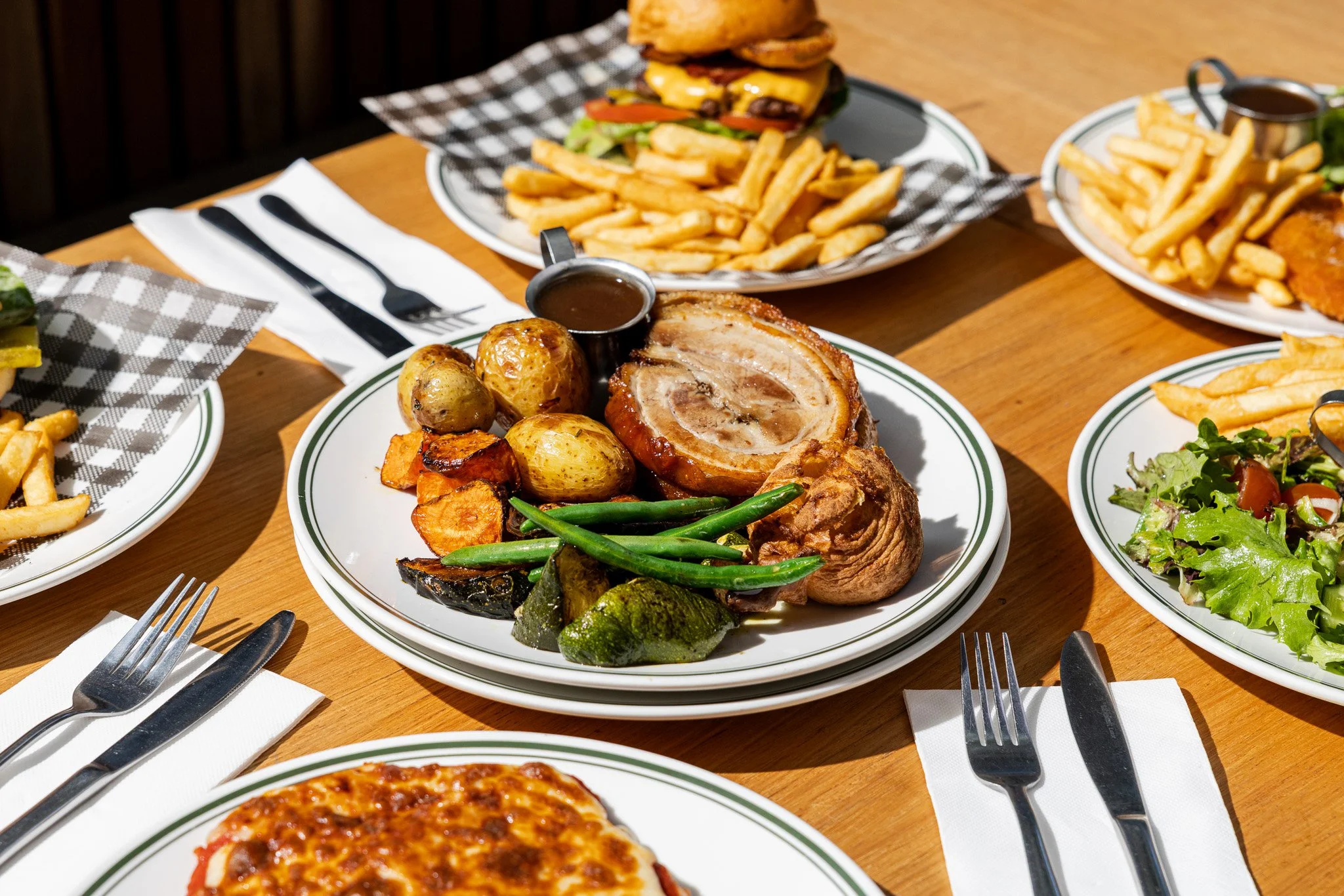 There&rsquo;s just one more day of the long weekend - come make the most of it at Bells.

Catch up with mates over our $28 Sunday Roast, served from 12pm with all the trimmings. Don&rsquo;t feel like a roast? There are plenty of pub classics to choos