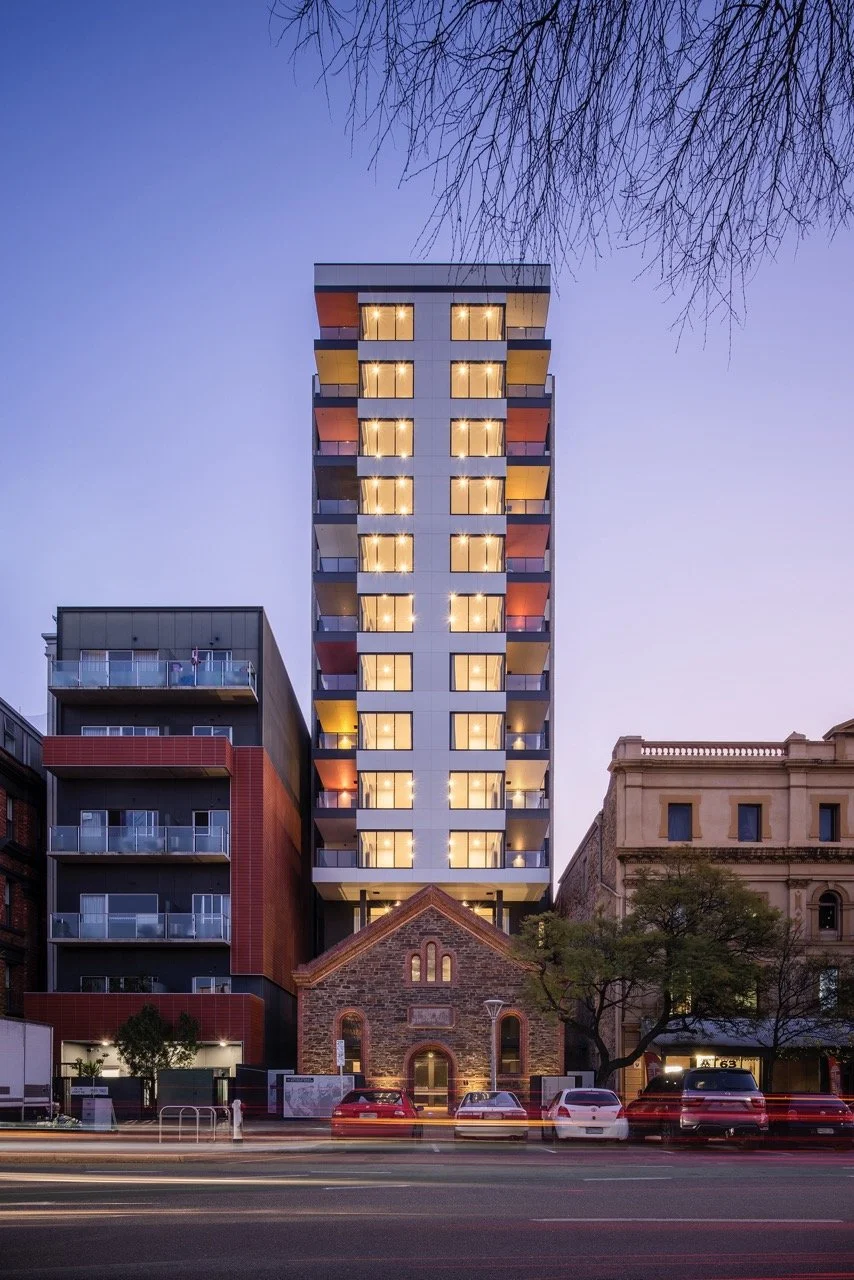 00_XX_SpenceonLight_TV-MW-HW_David-Sievers Large.jpeg