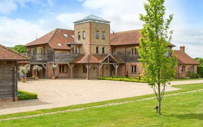 #tbt  Sparrwood Farm, this stunning home is set in the beautiful Sussex countryside and has been built using local natural materials and benefits from a full sized swimming pool set into its own green oak framed building. Visit our website for more d