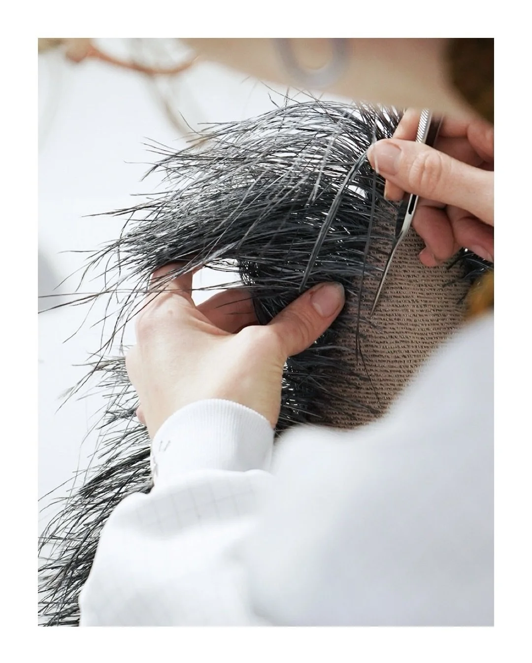 JACQUEMUS - Collection &laquo;&nbsp;Le Palmier&nbsp;&raquo;

@Jacquemus 
Ensemble Tailleur adorned with Glycerin&eacute; Ostrich Feathers, LOOK N&deg;49
Collection &laquo;&nbsp;Le Palmier&nbsp;&raquo; SS26

MADE IN PARIS

Thank you for trusting&nbsp;