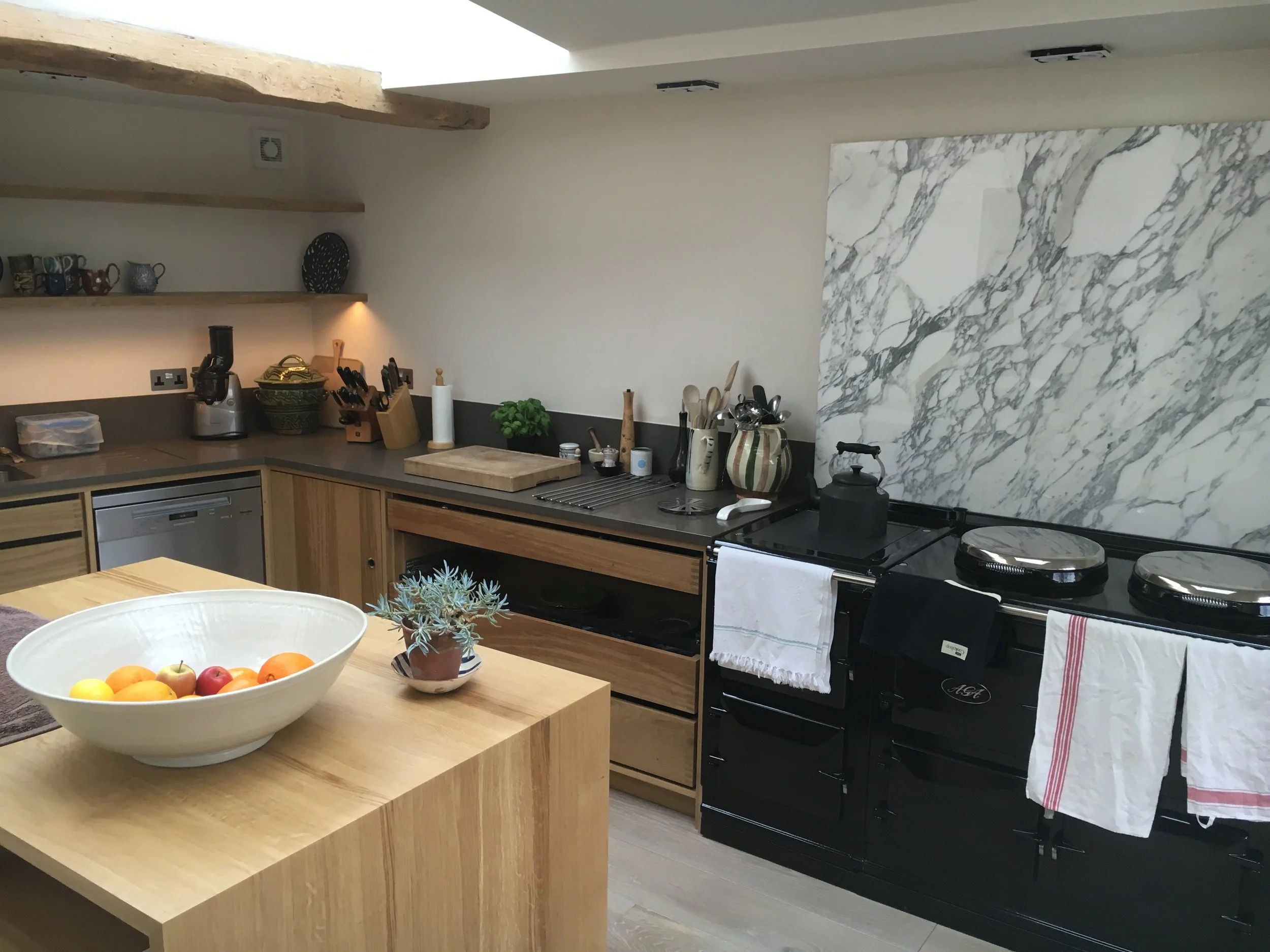 kitchen splashback fitting