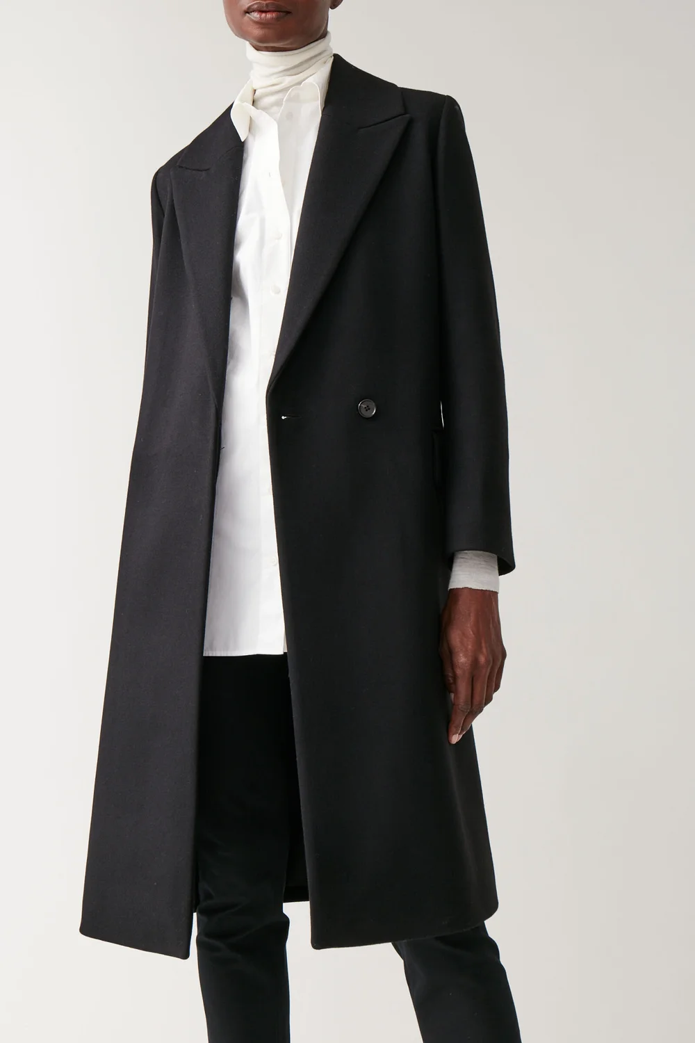 COS CLASSIC LONG WOOL COAT 3.jpeg