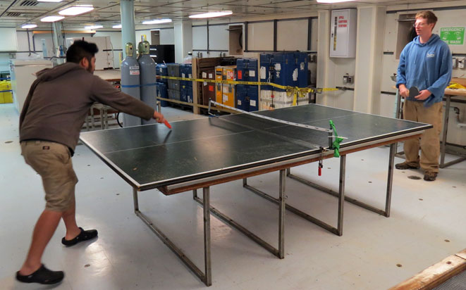 Justin & Zak play Ping Pong