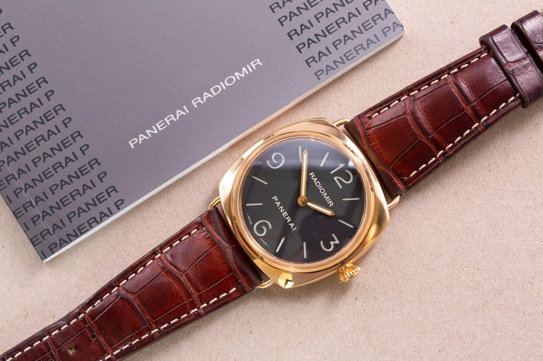 Panerai_Radiomir_PAM231_Rose_Gold_18ct_Base_45mm_Full_Set_2006_31-2.jpg