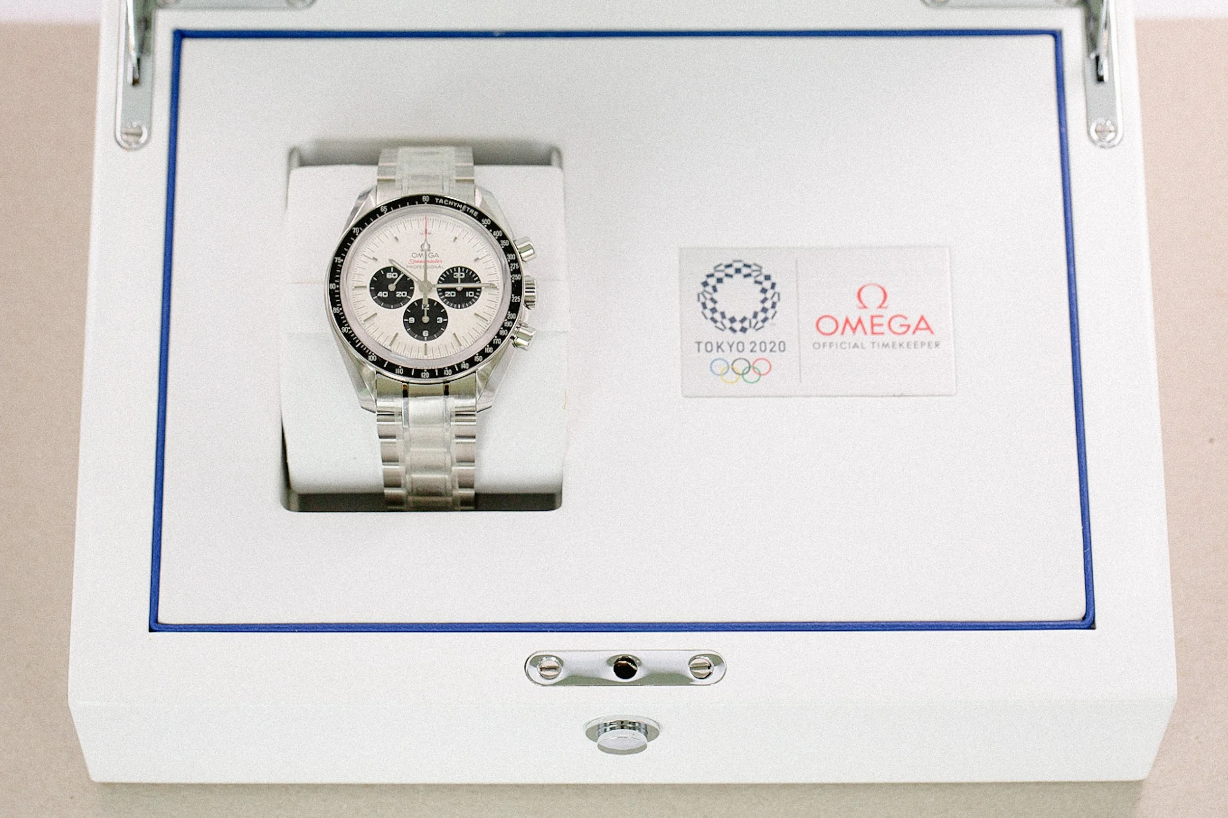 Omega_Speedmaster_Panda_Tokyo_Olympics_Limited_Edition_New_Sealed_17.jpg