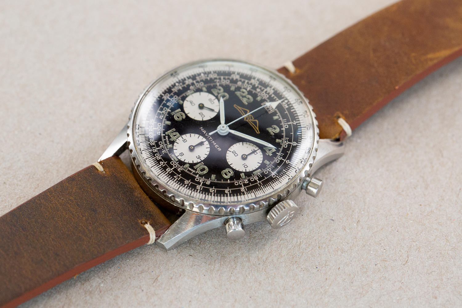 Breitling_Navitimer_AOPA_Gold_Logo_24_Hour_1965_15.jpg