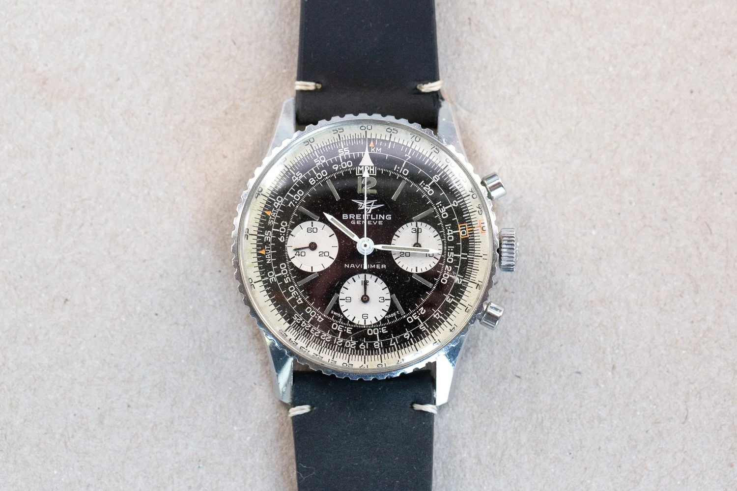 Breitling_806_Navitimer_Red_Box_10_1968_1.jpg